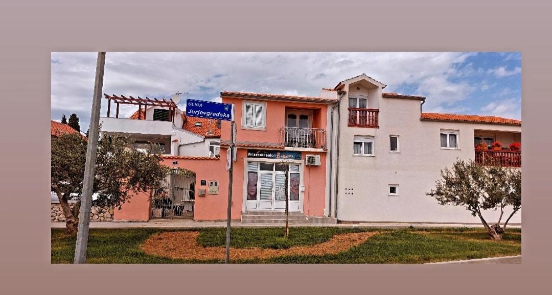 Appartement Apartman Lucana à Tribalj Extérieur photo