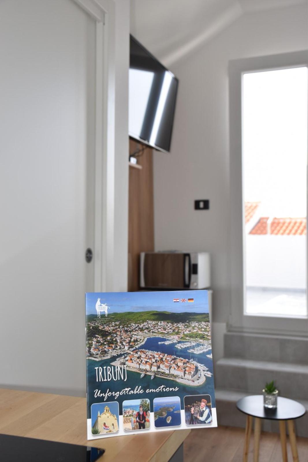 Appartement Apartman Lucana à Tribalj Extérieur photo